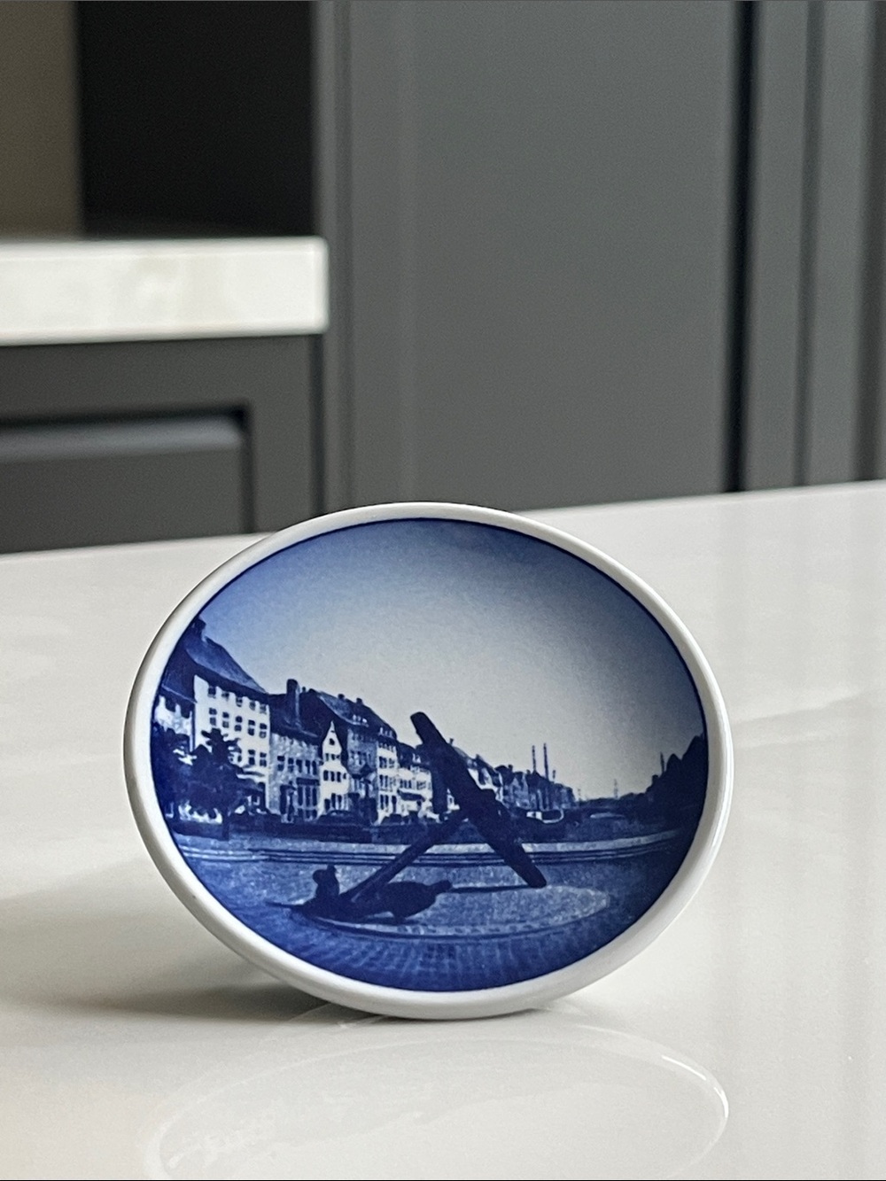 Royal Copenhagen Mindesmærket Nyhavn Plate. Mini Wall Hung Plate or Ring Dish.